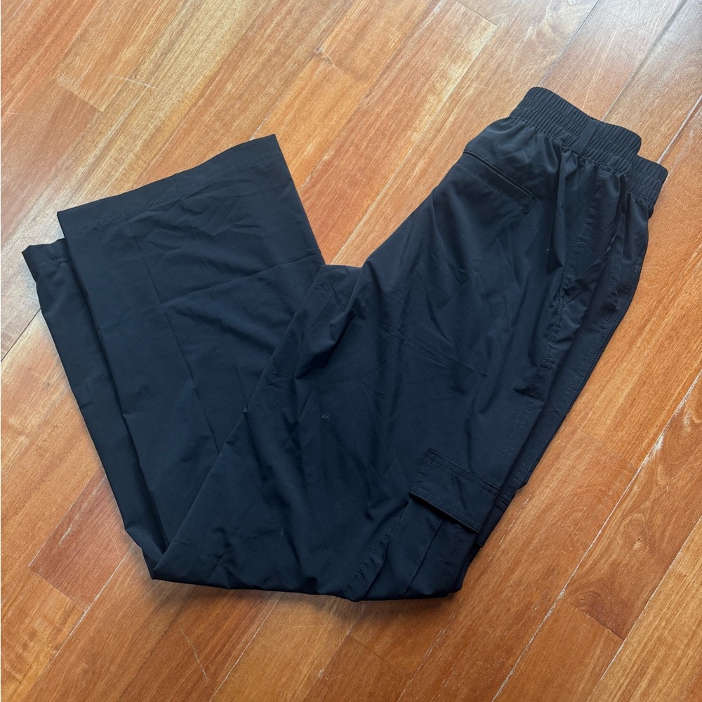 Aerie OFFLINE BY AERIE NYLON CARGO PANT Color Black Size XS